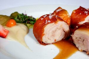 Cochinillo-deshuesado