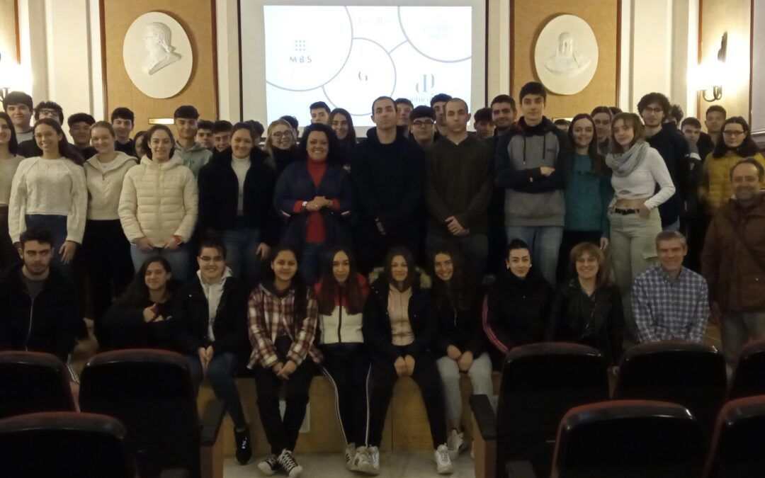 Charla en el IES Mariano Quintanilla con motivo de la Semana de la Mujer, promovida por FES