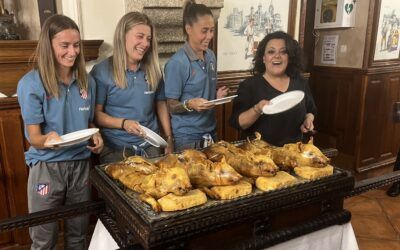 El Atleti femenino disfruta del cochinillo de José María